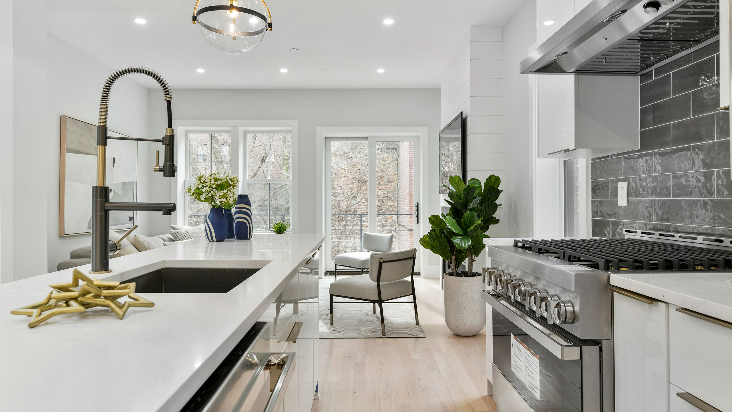 Renovated luxury condominiums in Beacon Hill, Boston